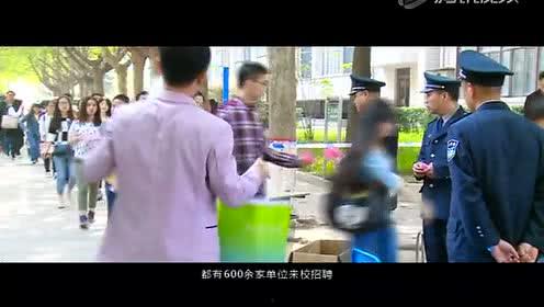 二爷吃瓜视频在线观看免费,免费在线观看，揭秘娱乐圈幕后故事